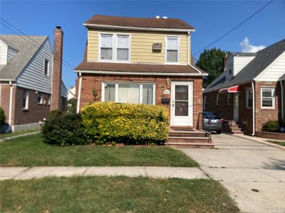 506 N 7th Street, House other with 3 bedrooms, 2 bathrooms and null parking in New Hyde Park NY | Image 1