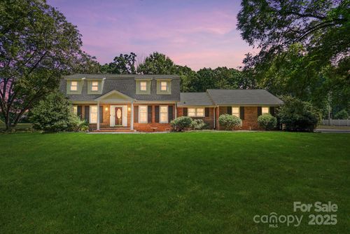 9551 Hitchgate Dr, Mint Hill, NC, 28227-5113 | Card Image
