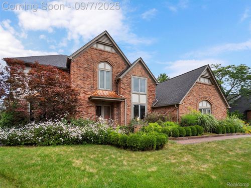 1906 Independence Ct, Rochester Hills, MI, 48306-2911 | Card Image