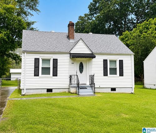 205 June Ave, HUEYTOWN, AL, 35023-2817 | Card Image