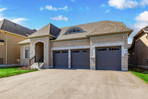 28 Bellflower Cres, Tottenham, ON, L0G1W0 | Card Image