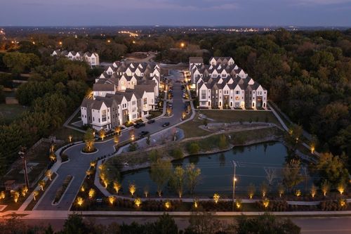 329 E Village Ln, Nashville, TN, 37216-2542 | Card Image