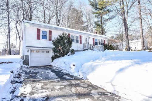7 Birch Ln, Atkinson, NH, 03811-2212 | Card Image