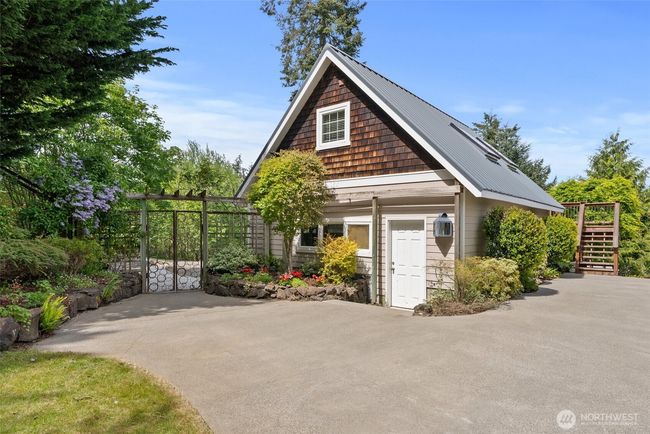 9811 Glacis Dr Ne, House other with 2 bedrooms, 3 bathrooms and 2 parking in Olympia WA | Image 34