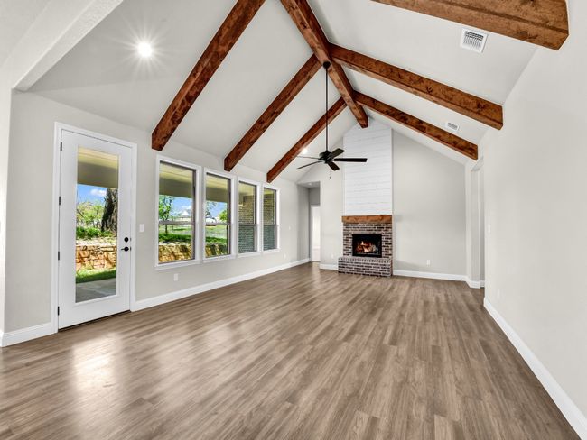 10008 Valley Oak Ct, House other with 4 bedrooms, 2 bathrooms and null parking in Springtown TX | Image 12