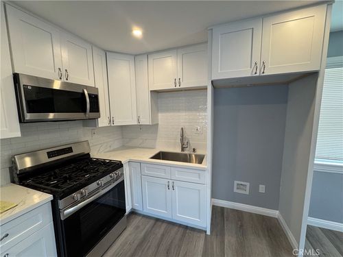 1411 N Garnsey St, Santa Ana, CA, 92706-4088 | Card Image