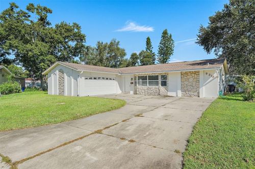 9318 1st St N, ST PETERSBURG, FL, 33702-2630 | Card Image