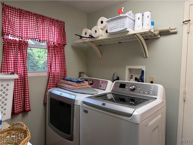 646 Idlewood Ct, House other with 3 bedrooms, 2 bathrooms and null parking in Baldwinsville NY | Image 24