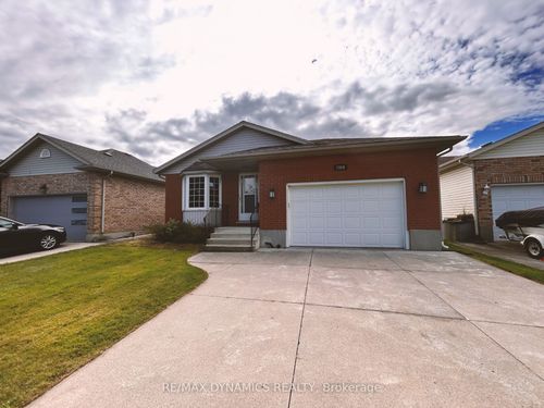 7984 Grossi Crt, Niagara Falls, ON, L2H3G8 | Card Image