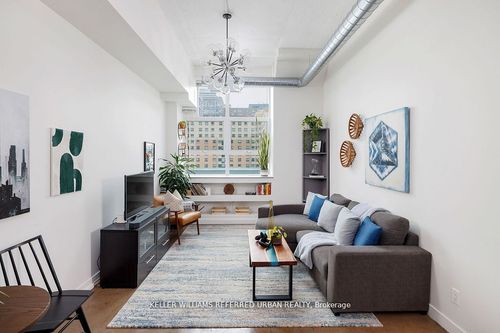618-155 Dalhousie St, Toronto, ON, M5B2P7 | Card Image