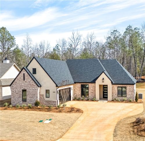 2050 Arrowhead Ave, OPELIKA, AL, 36801 | Card Image