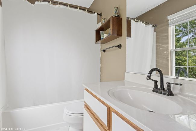 2477 Smithfield Ct, House other with 3 bedrooms, 3 bathrooms and 2 parking in Aurora IL | Image 12