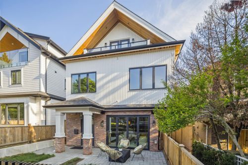 1-2244 E 11th Ave, Vancouver, BC, V5N1Z6 | Card Image