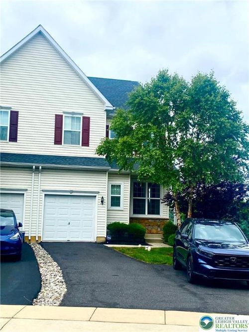 985 King Way, BREINIGSVILLE, PA, 18031-1483 | Card Image