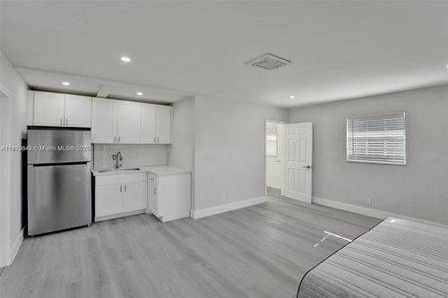 4-5657 Grant St, Hollywood, FL, 33021-5156 | Card Image