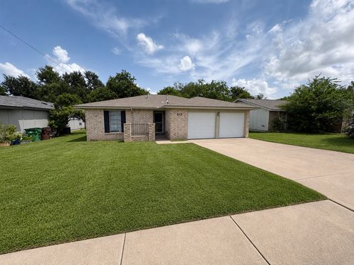 817 Cactus Dr, Round Rock, TX, 78681-6517 | Card Image