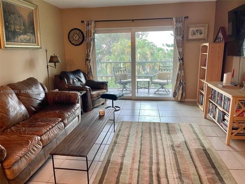 308-1000 Hillcrest Ct, Hollywood, FL, 33021-7885 | Card Image