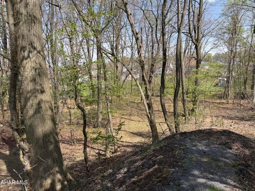 . W Wesley Ave, Portage, PA, 15946 | Card Image