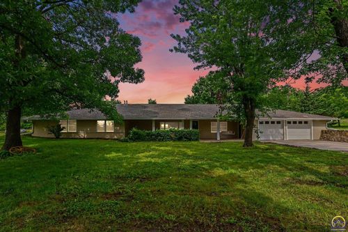 10819 T2 Ln, Hoyt, KS, 66440-9016 | Card Image