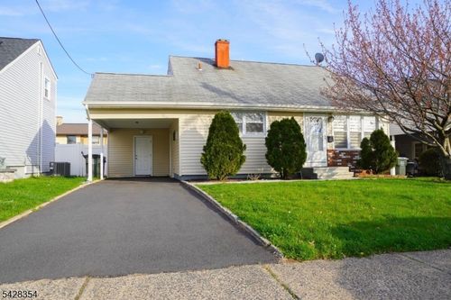 160 Brown Ave, Iselin, NJ, 08830-2523 | Card Image