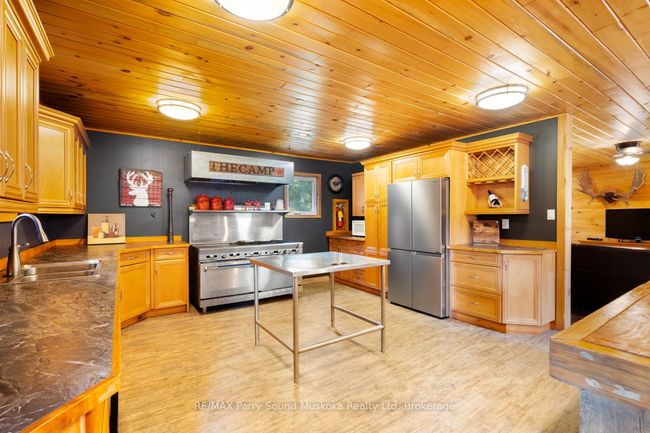 1099 Bunny Trail, House other with 6 bedrooms, 2 bathrooms and 10 parking in Dunchurch ON | Image 30