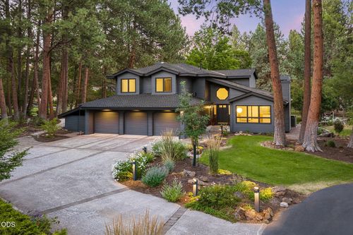 20398 Big Bear Ct, Bend, OR, 97702-9489 | Card Image