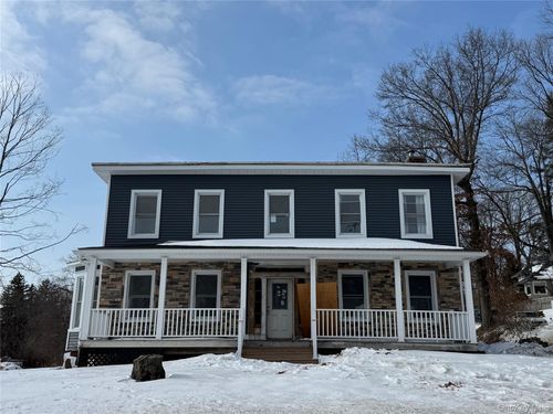 39-41 Monhagen Ave, Middletown, NY, 10940-1150 | Card Image