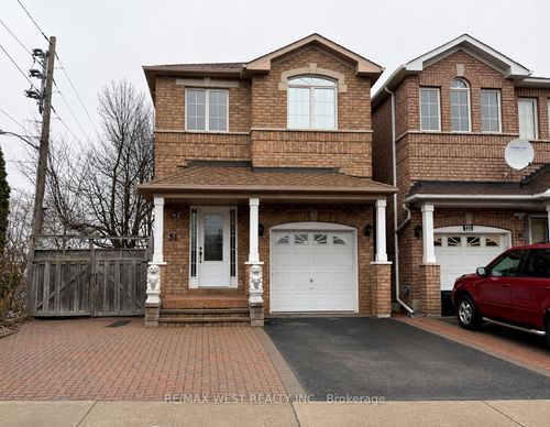 51 Richwood St, North York, ON, M9N3Y8 | Card Image