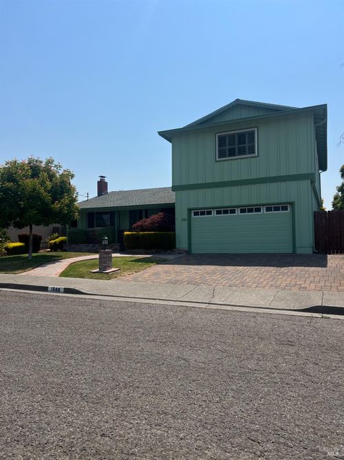 1688 Kearny Ct, Petaluma, CA, 94954-3616 | Card Image