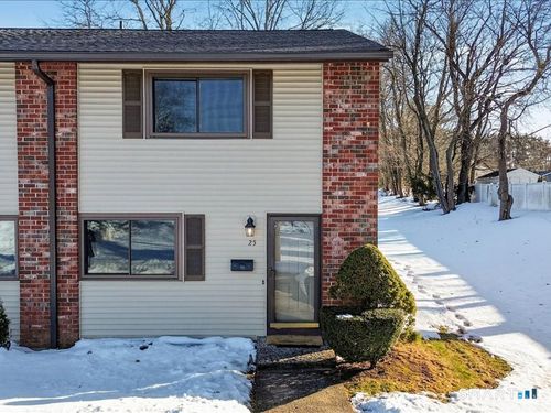 25-25 Coronado Dr, Newington, CT, 06111-5007 | Card Image