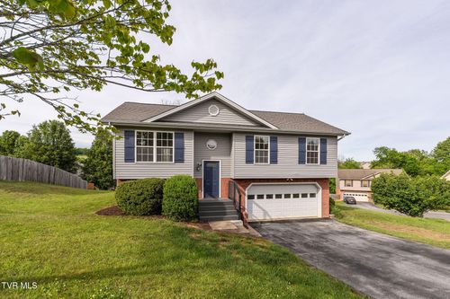 26 Mountain Creek Ct, Jonesborough, TN, 37659-4488 | Card Image