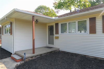 6469 Fernhurst, House other with 3 bedrooms, 1 bathrooms and null parking in Parma Heights OH | Image 2