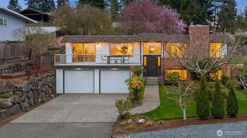 17909 73rd Avenue W, Edmonds, WA, 98026 | Card Image