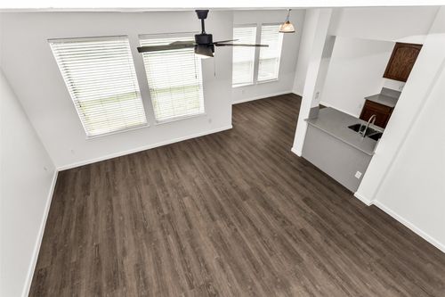 2142 Stonebrook Ln, Mesquite, TX, 75181-5104 | Card Image