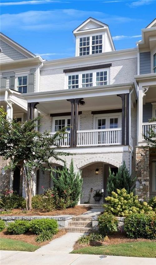 967 S On Main Dr, Woodstock, GA, 30188-6628 | Card Image