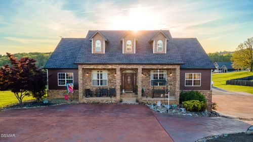 2869 Luther Catlett Cir, Sevierville, TN, 37876-0571 | Card Image