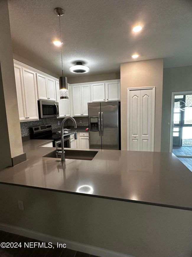 7371 Palm Hills Dr, Townhouse with 3 bedrooms, 3 bathrooms and null parking in JACKSONVILLE FL | Image 18