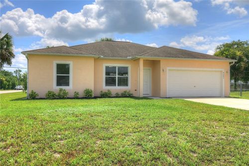 8686 103rd Ave, Vero Beach, FL, 32967-3229 | Card Image