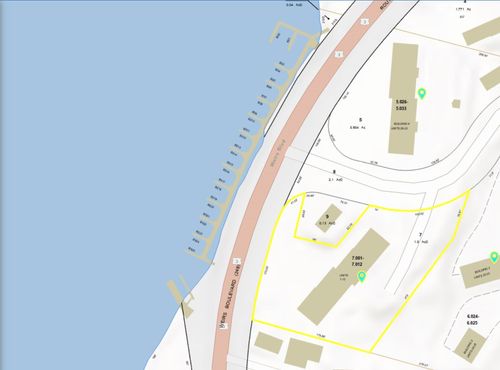 2-883 Weirs Boulevard, Laconia, NH, 03246 | Card Image