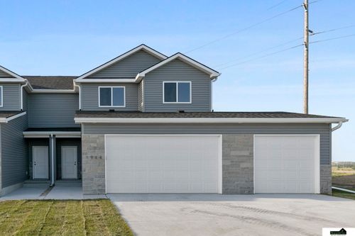 1944 Flagstone Rd, Lincoln, NE, 68521-5856 | Card Image