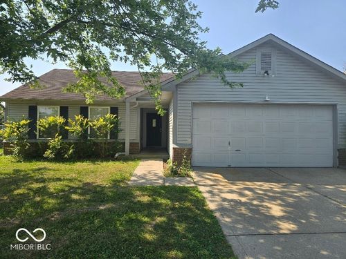 8853 Stonewall Dr, Indianapolis, IN, 46231-2572 | Card Image