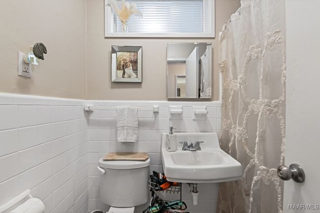 Full bathroom 1 | Image 31