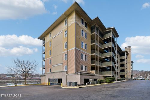 apt-304-3001 River Towne Way, Knoxville, TN, 37920-2690 | Card Image