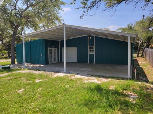 1502 S Hood St, Rockport, TX, 78382-4451 | Card Image