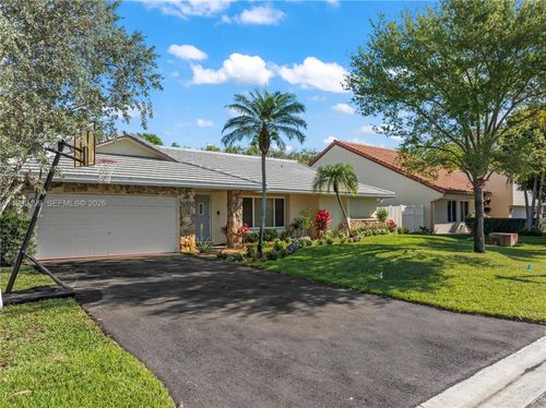 10823 Nw 7th St, Coral Springs, FL, 33071-7954 | Card Image