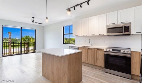 2-413-22980 Vista Edera Cir, ESTERO, FL, 33928-8387 | Card Image