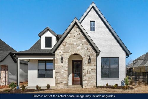 2319 S 31st St, Rogers, AR, 72758-5305 | Card Image