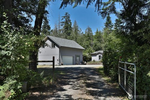 1677 Lancaster Rd, Freeland, WA, 98249-9580 | Card Image