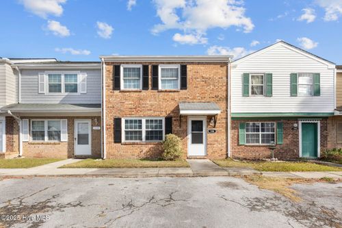 108 Villa Dr, Jacksonville, NC, 28546-7417 | Card Image