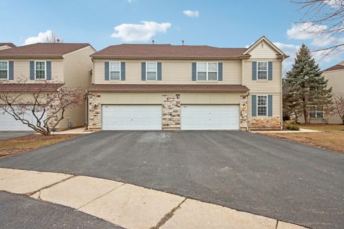 831 Amelia Ct, Grayslake, IL, 60030-3373 | Card Image